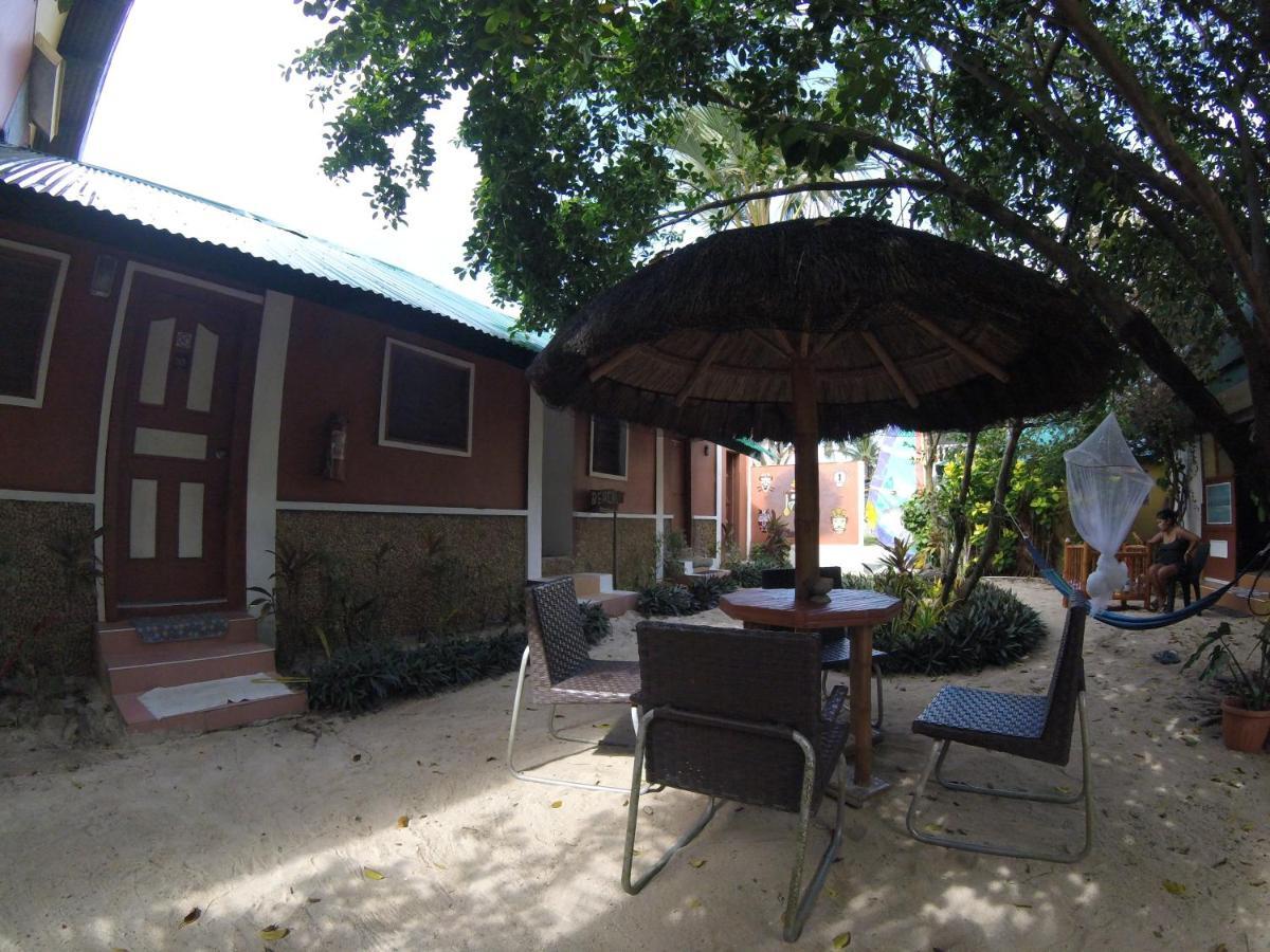 Carabao Guest House San Jose  Экстерьер фото